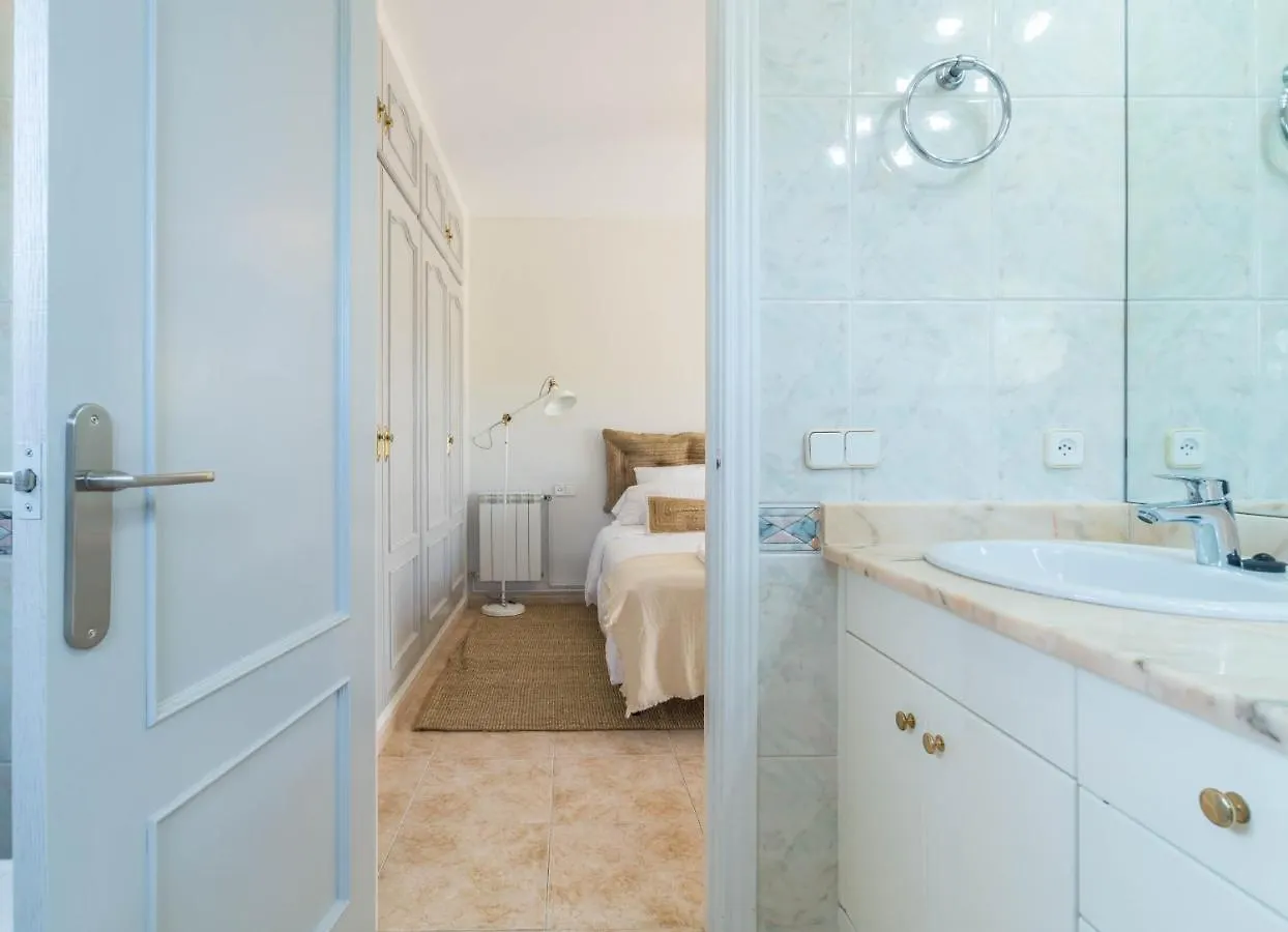 La Llevantina Boutique Villa 칼론제